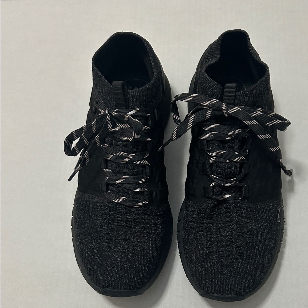 Under Armour Black Athletic women’s Shoes, 10.5